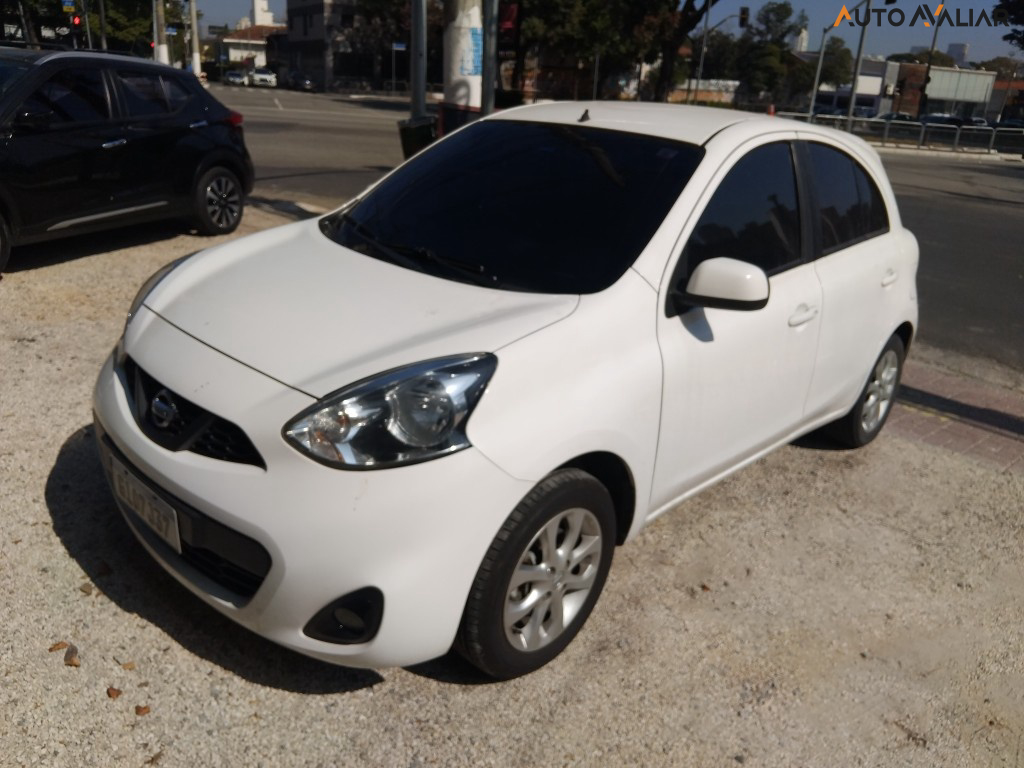 NISSAN MARCH 1.6 SV 16V FLEX 4P MANUAL