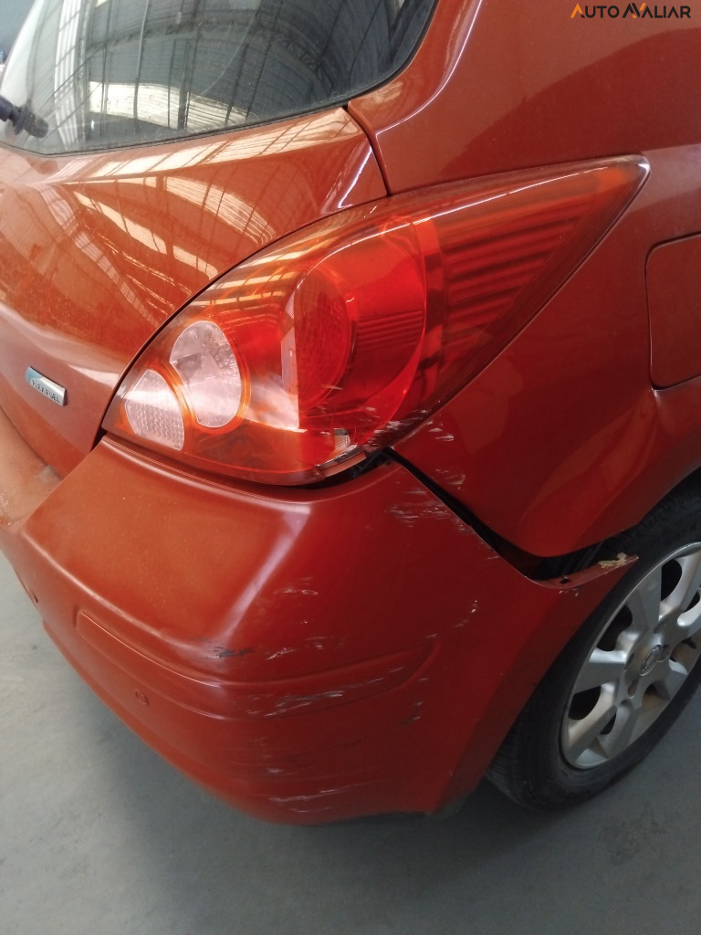 NISSAN TIIDA 1.8 S 16V FLEX 4P MANUAL