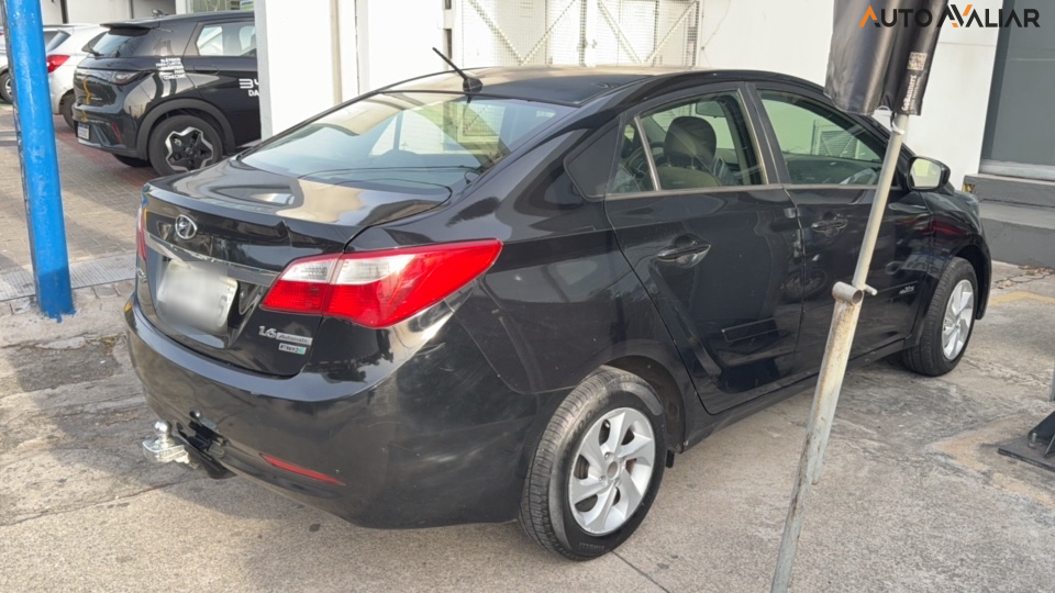 HYUNDAI HB20S 1.6 COMFORT PLUS 16V FLEX 4P AUTOMATICO