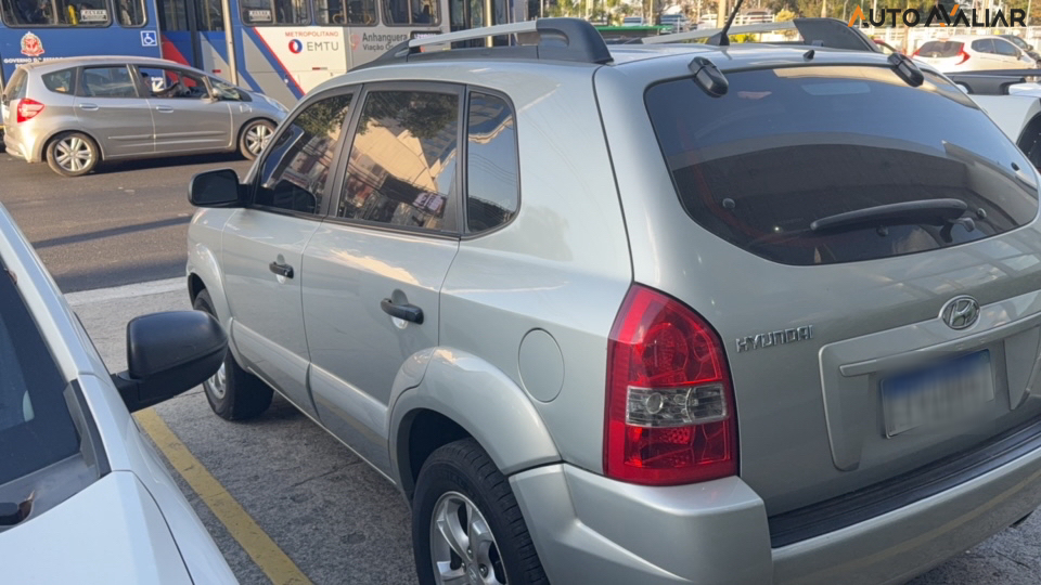 HYUNDAI TUCSON 2.0 MPFI GL 16V 142CV 2WD GASOLINA 4P MANUAL