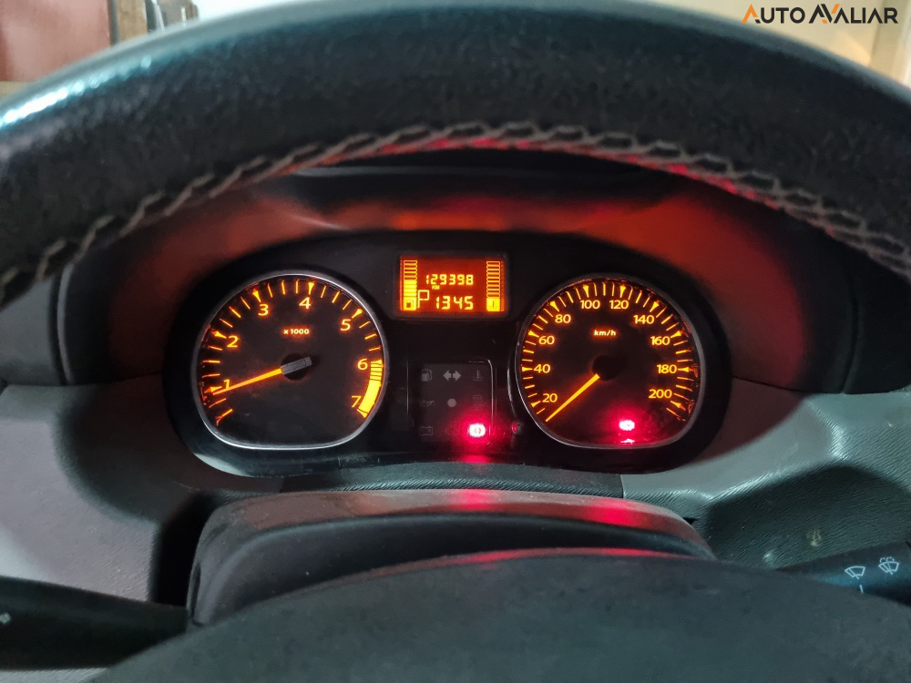 RENAULT DUSTER 2.0 DYNAMIQUE 4X2 16V FLEX 4P AUTOMATICO
