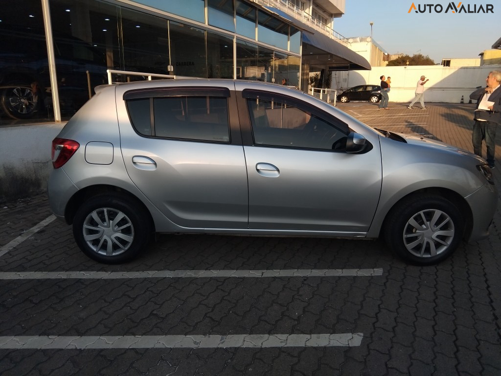 RENAULT SANDERO 1.0 12V SCE FLEX EXPRESSION 4P MANUAL