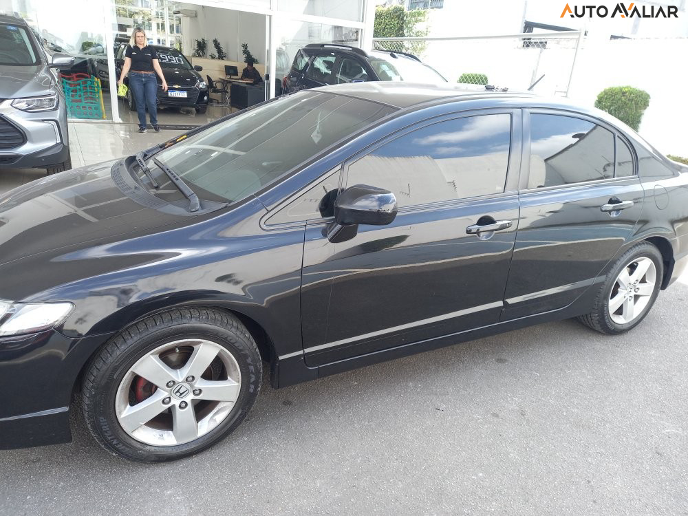 HONDA CIVIC 1.8 LXS 16V FLEX 4P AUTOMATICO