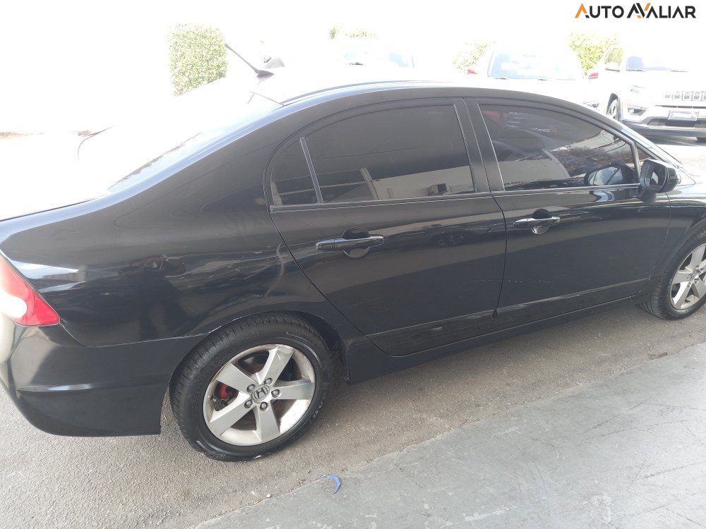 HONDA CIVIC 1.8 LXS 16V FLEX 4P AUTOMATICO