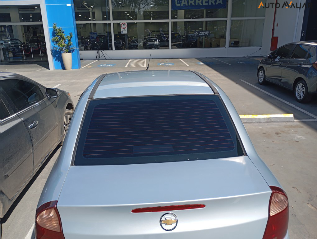 CHEVROLET CORSA 1.4 MPFI PREMIUM SEDAN 8V FLEX 4P MANUAL
