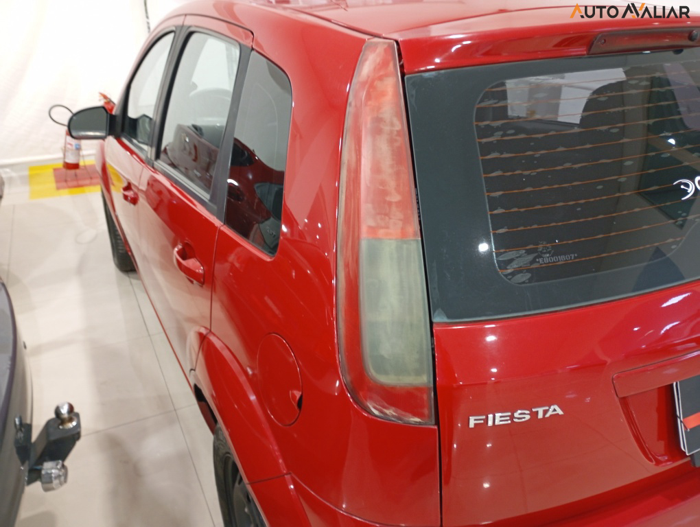 FORD FIESTA 1.6 ROCAM HATCH 8V FLEX 4P MANUAL