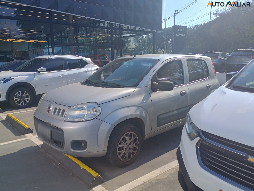 FIAT UNO 1.0 EVO VIVACE 8V FLEX 4P MANUAL