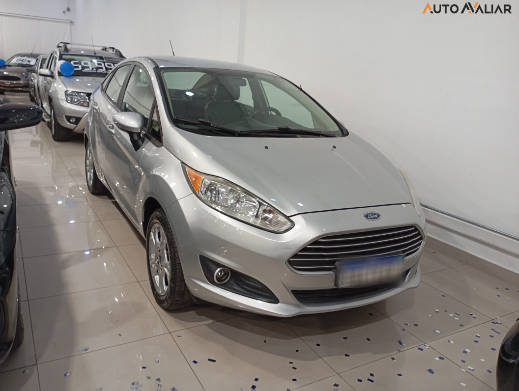 FORD FIESTA 1.6 SE SEDAN 16V FLEX 4P POWERSHIFT