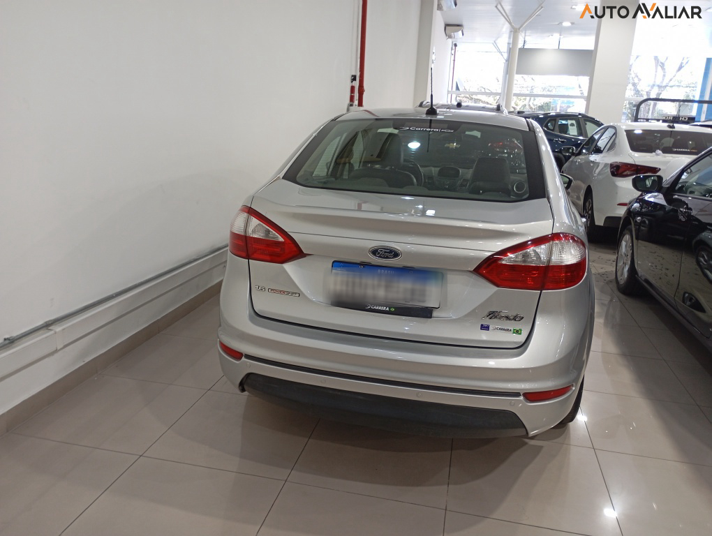 FORD FIESTA 1.6 SE SEDAN 16V FLEX 4P POWERSHIFT