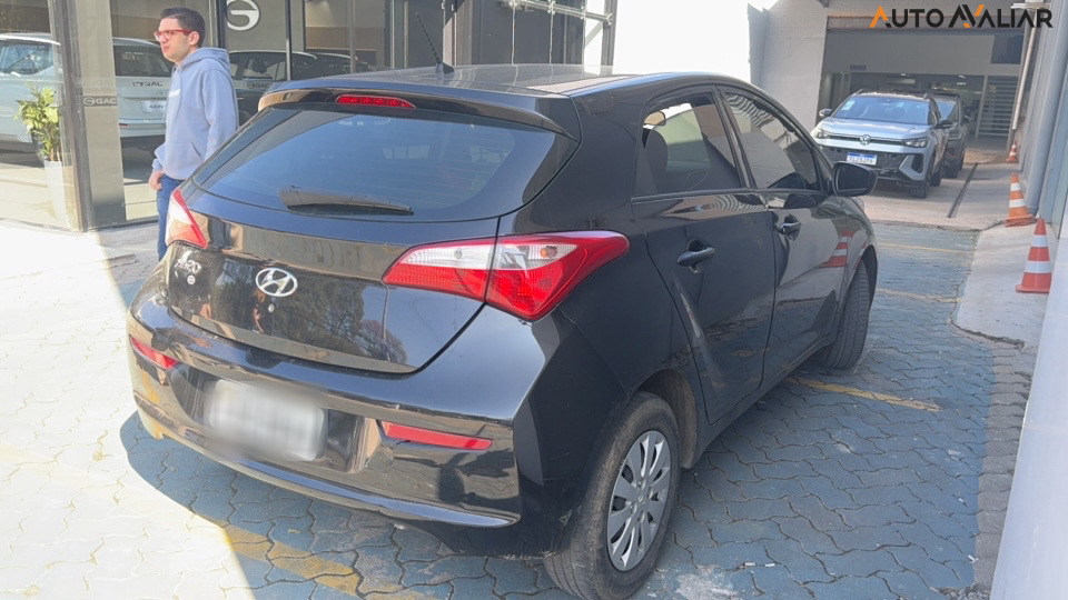 HYUNDAI HB20 1.0 COMFORT PLUS 12V FLEX 4P MANUAL
