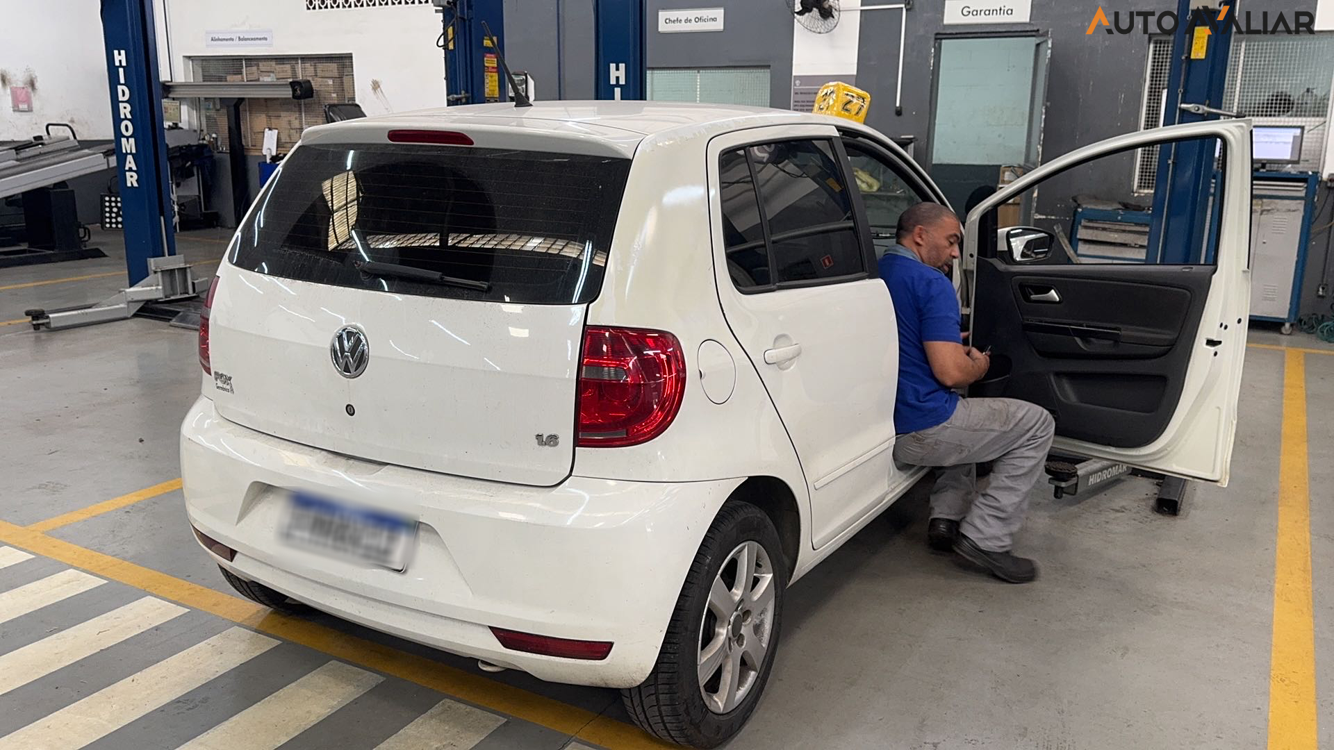 VOLKSWAGEN FOX 1.6 MI 8V FLEX 4P MANUAL