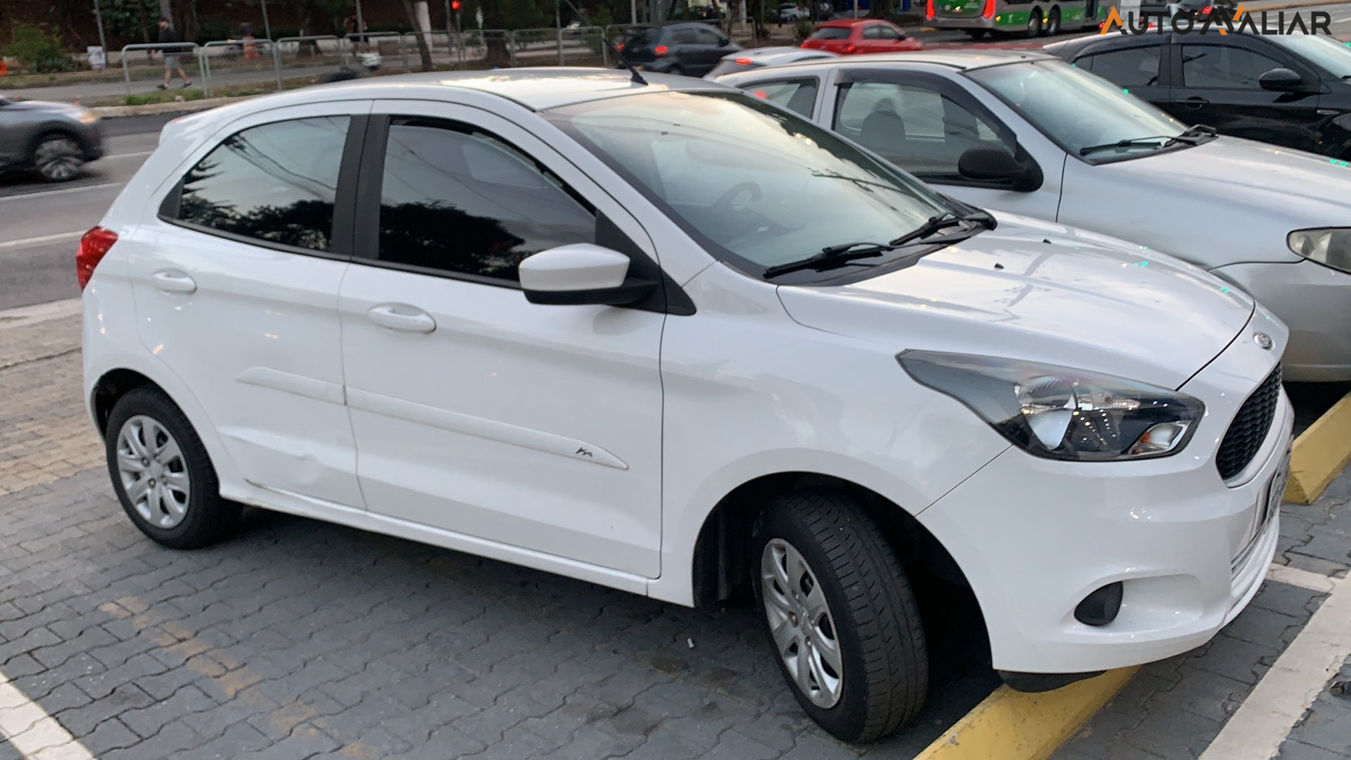 FORD KA 1.0 TI-VCT FLEX SE MANUAL