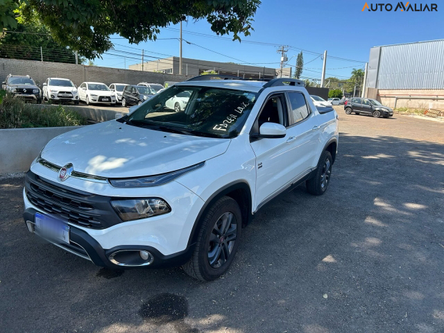 FIAT TORO 2.0 16V TURBO DIESEL FREEDOM 4WD AT9