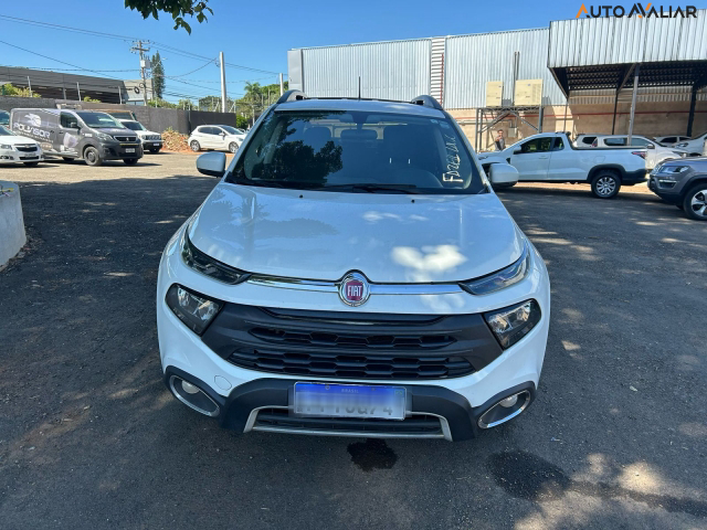 FIAT TORO 2.0 16V TURBO DIESEL FREEDOM 4WD AT9