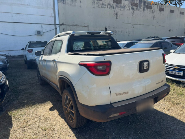 FIAT TORO 2.0 16V TURBO DIESEL VOLCANO 4WD AT9