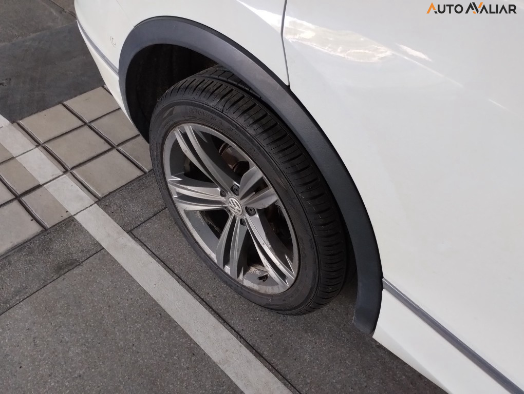 VOLKSWAGEN TIGUAN 2.0 350 TSI GASOLINA ALLSPACE R-LINE 4MOTION DSG