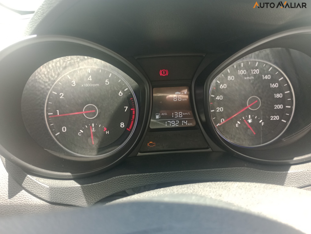 HYUNDAI HB20S 1.0 COMFORT PLUS 12V FLEX 4P MANUAL