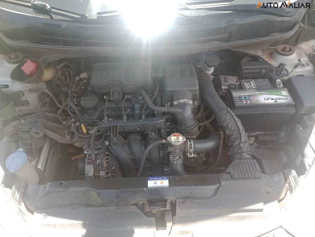 HYUNDAI HB20S 1.0 COMFORT PLUS 12V FLEX 4P MANUAL