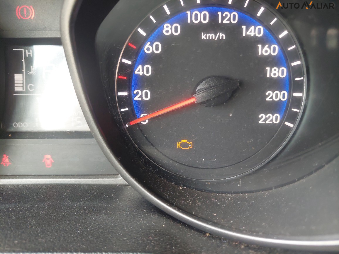 HYUNDAI HB20S 1.6 COMFORT PLUS 16V FLEX 4P AUTOMATICO