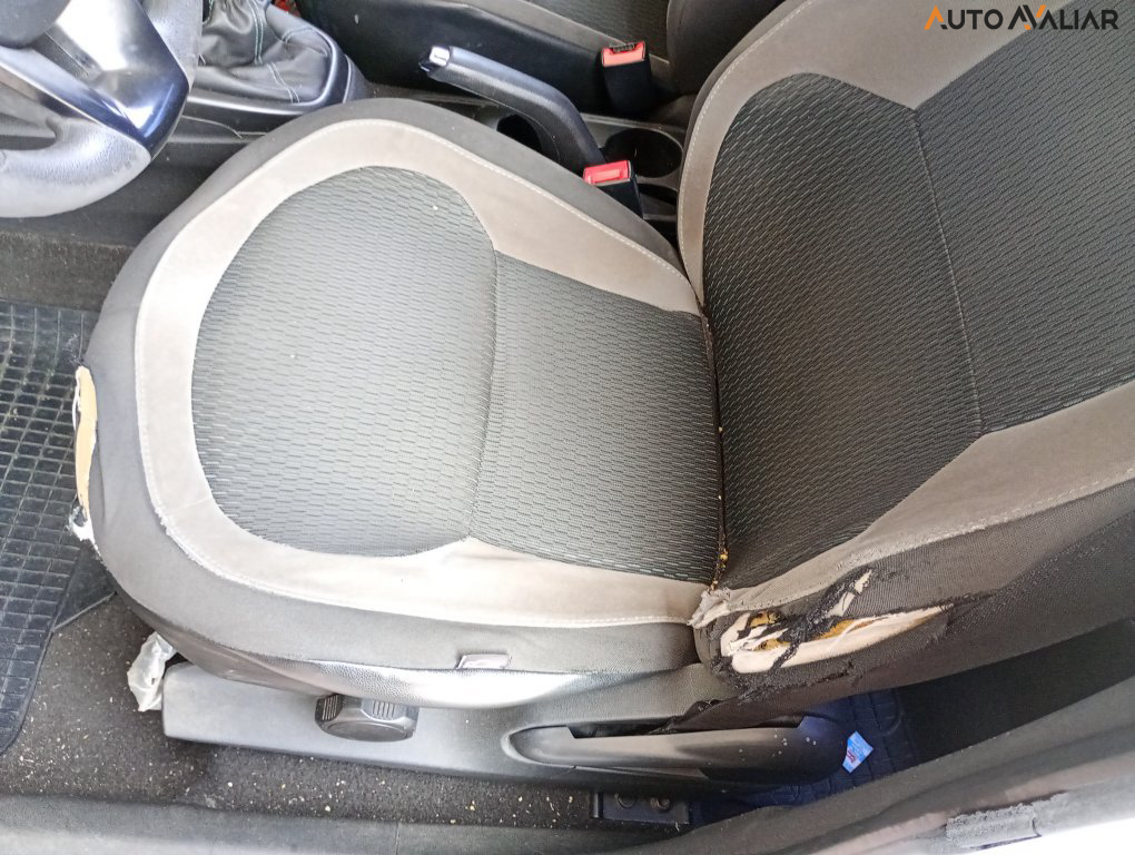 CHEVROLET ONIX 1.0 MPFI LT 8V FLEX 4P MANUAL