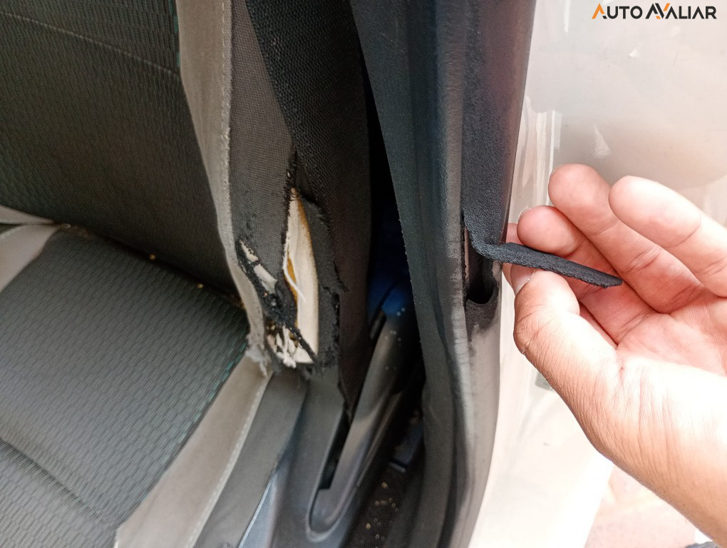 CHEVROLET ONIX 1.0 MPFI LT 8V FLEX 4P MANUAL