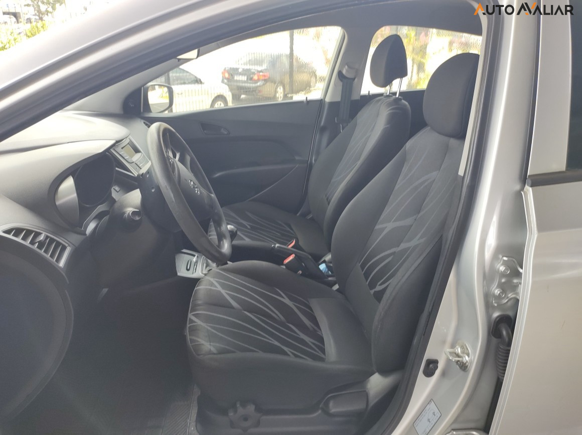 HYUNDAI HB20 1.0 COMFORT 12V FLEX 4P MANUAL