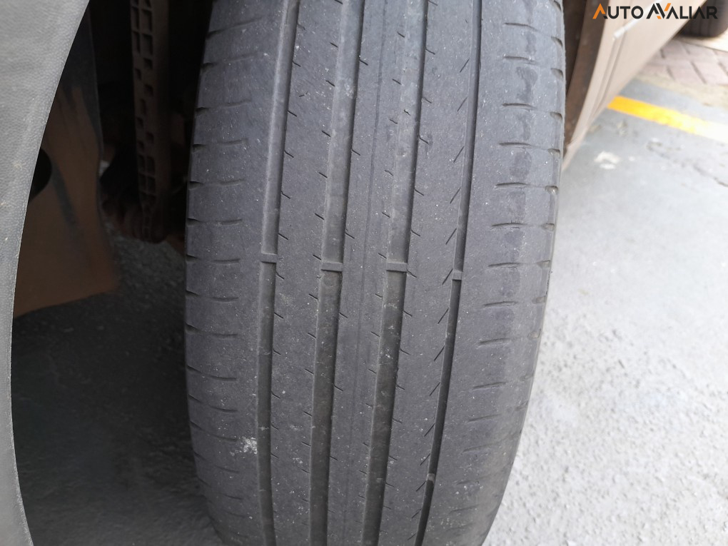 VOLKSWAGEN T-CROSS 1.0 200 TSI TOTAL FLEX COMFORTLINE AUTOMATICO