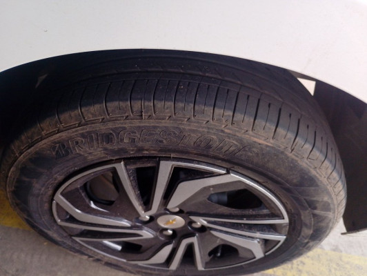 CHEVROLET ONIX 1.0 TURBO FLEX LT MANUAL