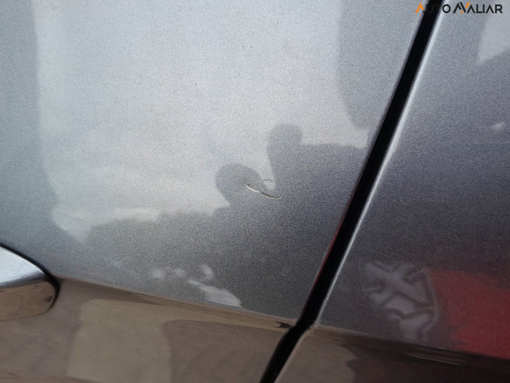 VOLKSWAGEN T-CROSS 1.0 200 TSI TOTAL FLEX COMFORTLINE AUTOMATICO