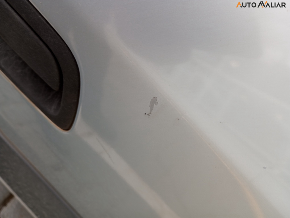 CHEVROLET ZAFIRA 2.0 MPFI EXPRESSION 8V FLEX 4P AUTOMATICO