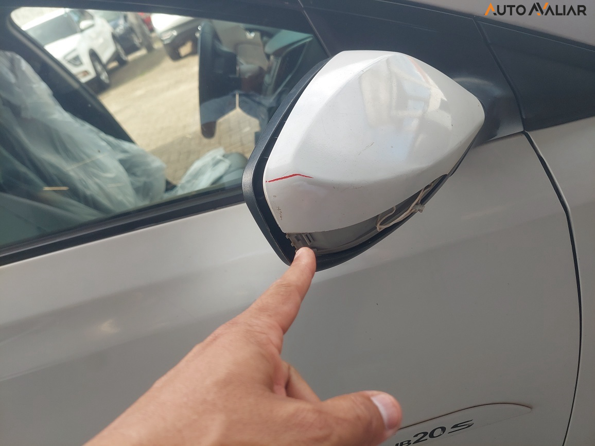 HYUNDAI HB20S 1.6 COMFORT PLUS 16V FLEX 4P AUTOMATICO